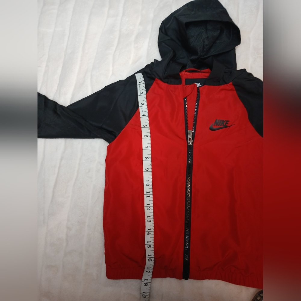 Nike Boys Red Black Dri-FIT Hooded Windbreaker Jacket Size 6 NWT - Picture 4 of 11